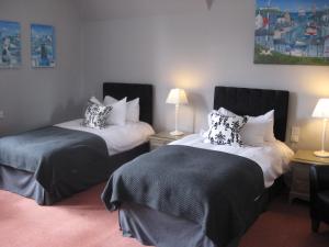 Twin Room room in Shaftesbury Hotel Dundee