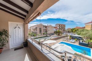 Apartments Nika & Karla