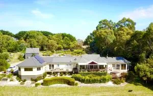 Llarrinda Bed & Breakfast - Dollar