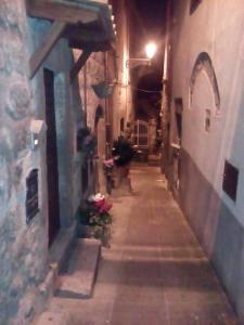 Sospesi nel borgo