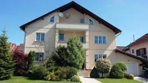 Apartments Place4you - Trojstveni Markovac