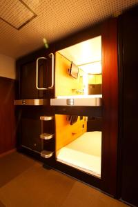 Sauna & Capsule Hotel Rumor Plaza
