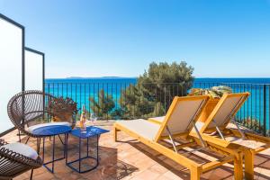 Hotels Hotel Le Bailli De Suffren : photos des chambres