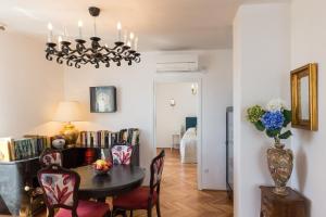 Love Affair Apartment