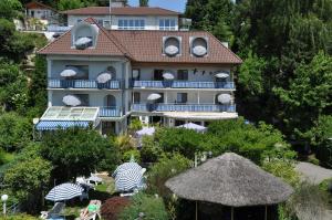 Double Room with Balcony room in Apart Hotel Stadtgarten