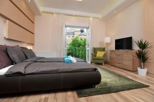 Grand Synagogue Dream Home