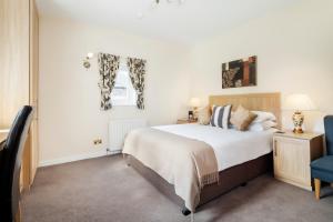 Double Room - Disability Access room in Hawksmoor Guest House