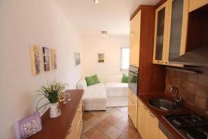 Apartment in Čiovo near beach, Trogir