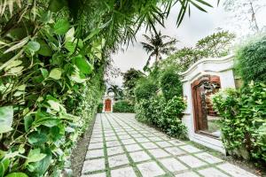 Villa Frangipani