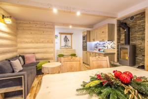 Two-Bedroom Apartment with Terrace (6 Adults) room in Apartamenty Smrekowa Zakopane