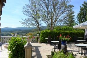 Hotels Logis Hotel Le Vieil Amandier : photos des chambres