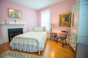 Budget Double Room room in The Dailey Renewal Retreat B & B