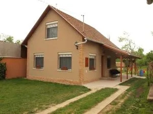 Kevikincses Vendégház - Túrkeve