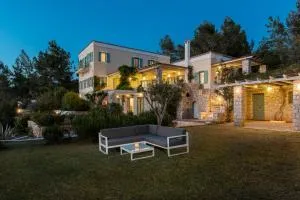 Electra Beachfront Villa - 克兰尼蒂