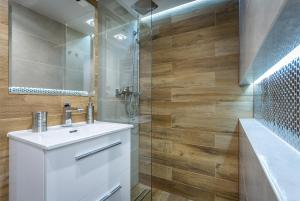 5B Premium Apartment