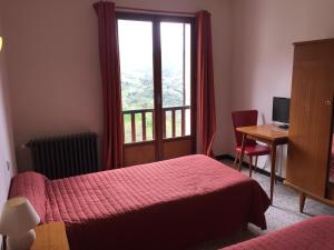 Hotels Hotel du Tourisme : Chambre Lits Jumeaux - Vue sur Montagne