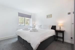 Raleigh Square - 2BR Ground-Floor Apartment in Nottingham
