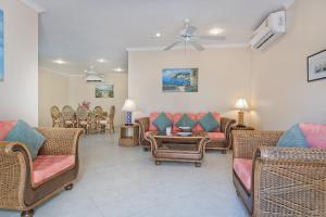 BUTTERFLY GARDEN BOUTIQUE RESIDENCES by Frasier, A Lifestyle Destination Apt and Villas 1 to 3 Bedroom units, 2 Full Bathrooms, Rain shower, Spa bath, Complete kitchen, Staff 24-7,Fast fiber optic WIFI, 55" SMART TVs, Free BBQ,