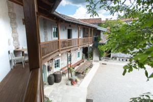 Apartments Valentinus 1800 - 3hvězdičkové hotely ve městě Sežana