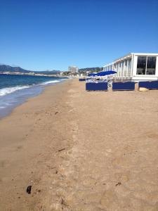 Appartements Cannes Terrace Beach Front & Sea view : photos des chambres
