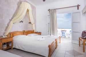 Hotel Olympia Santorini Greece