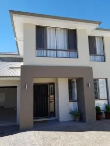 Jasper Place - Rochedale