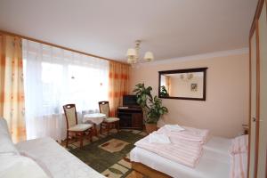 Two-Bedroom Apartment with Balcony room in Karolinka Łeba