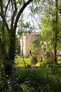 Maisons d'hotes Le Moulin De Nanteuil : photos des chambres