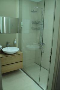 Double or Twin Room with Private Bathroom room in Lainez Rooms & Suites