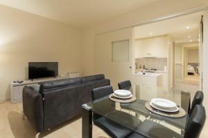 Bravissimo Cort Reial-1A