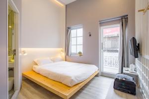 Deluxe giường đôi có ban công (Deluxe Double with Balcony)