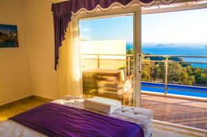 Villa Erdo Kalkan 5 Bedroom Villa