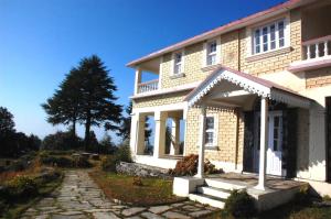 Tree of Life Grand Oak Manor Binsar