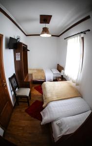 Economy Twin Room room in Hotel Bujtina e Bardhe