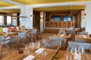 Hotels Hotel Le Bailli De Suffren : photos des chambres