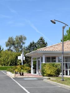 Hotels Fasthotel - Saint Emilion Est : photos des chambres