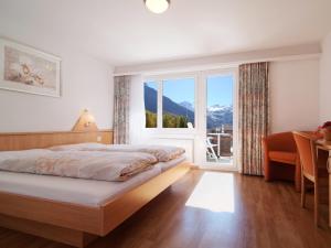 Double Room with Balcony room in Hotel Eden No. 7