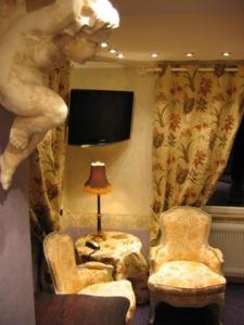 Hotels La Roseraie Biebler : photos des chambres