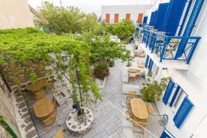 Captain Manolis - Andíparos