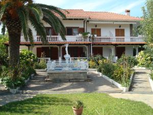 Villa Tonia Apartments Halkidiki Greece