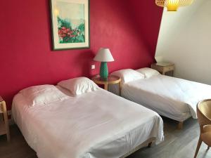 Quadruple Room room in Brasserie Michel / Cesar Hotel