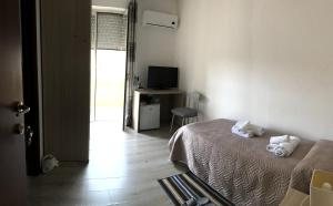 Single Room with Terrace room in Raxul Room