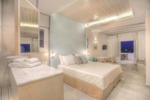 Premium Suite with Sea View and Spa Bath