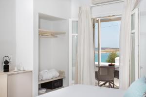 Deluxe Double Room with Terrace and Sea View