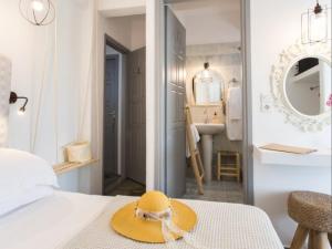 Evi Rooms Paros Greece