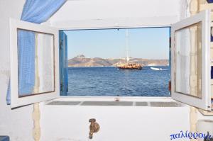 Palirroia (High Tide) Milos Greece