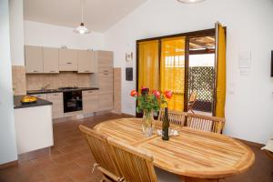 Rosanna House in Bombarde Beach img32
