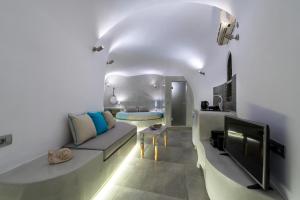 Nefeli Homes Santorini Greece