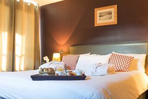 Hotels La maison rouge 3* : photos des chambres