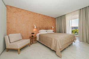 Bitzaro Grande Hotel & Suites